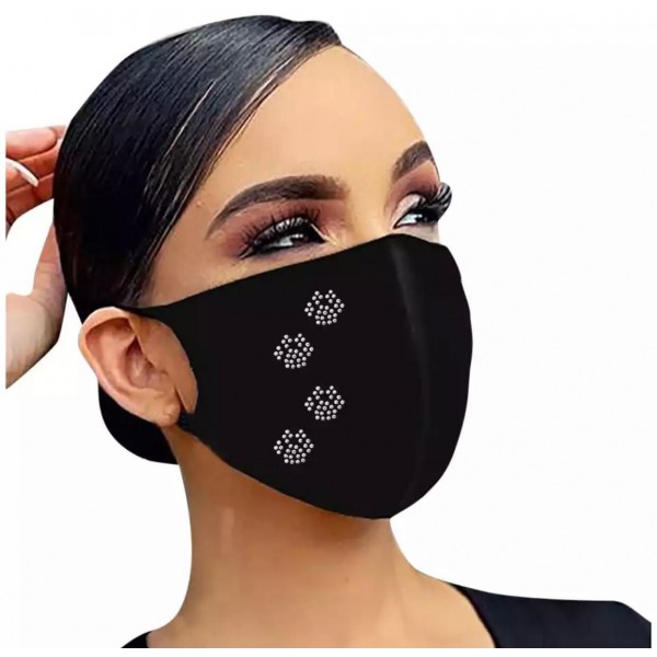 Многоразовая маска для лица с оригинальным дизайном